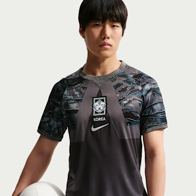 Nike korea 長袖シャツ 韓国代表　ゴールキーパー　ユニフォーム　緑 AS+KOR+M+NK+DF+JSY+SS+STAD+GK.png